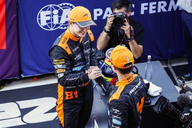 PIASTRI Oscar (aus), McLaren F1 Team MCL60, portrait NORRIS Lando (gbr), McLaren F1 Team MCL60, portrait during the 2023 Formula 1 Lenovo Japanese Grand Prix, 16th round of the 2023 Formula One World Championship, WM, Weltmeisterschaft from September 22 to 24, 2023 on the Suzuka International Racing Course, in Suzuka - F1 - JAPANESE GRAND PRIX 2023 - RACE DPPI Panoramic  00123037__R3_7861