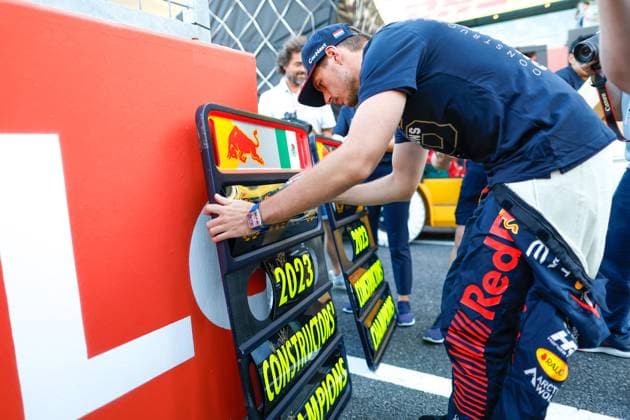 1 Max Verstappen NLD, Oracle Red Bull Racing celebrates winning the 2023 World Constructors Championship, F1 Grand Prix of Japan at Suzuka International Racing Course on September 24, 2023 in Suzuka, Japan Photo by HOCH ZWEI Suzuka Japan