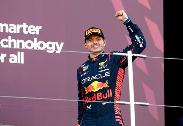 VERSTAPPEN Max (ned), Red Bull Racing RB19, portrait celebration Red Bull Racing constructors champion podium during the 2023 Formula 1 Lenovo Japanese Grand Prix, 16th round of the 2023 Formula One World Championship, WM, Weltmeisterschaft from September 22 to 24, 2023 on the Suzuka International Racing Course, in Suzuka - F1 - JAPANESE GRAND PRIX 2023 - RACE DPPI Panoramic  00123037_F12023GP17JAP_JK184008A