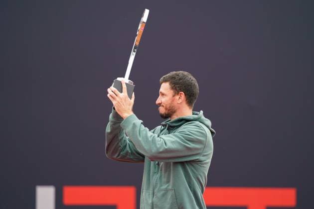TENNIS - ATP, Tennis Herren Layjet Open BAD WALTERSDORF,AUSTRIA,25.SEP.23 - TENNIS - ATP Challenger Tour, Layjet Open. Image shows Dennis Novak (AUT) with a trophy. keywords: award ceremony.  GEPAxpictures xJohannesxFriedl