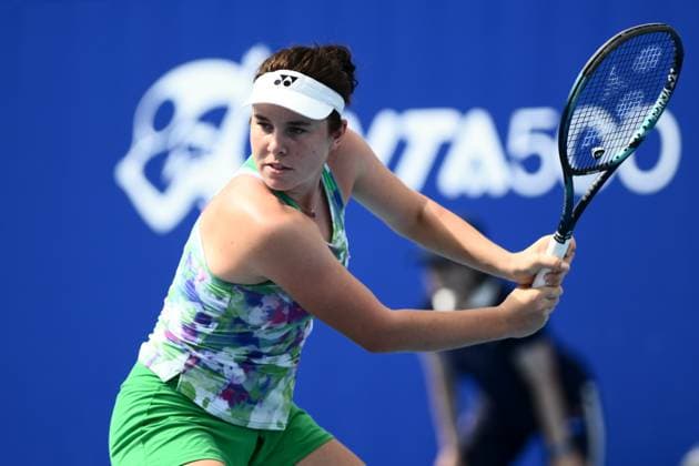 Linda Noskova (CZE), SEPTEMBER 26, 2023 - Tennis : Women s Singles Round 32 at Ariake Coliseum during TORAY Pan Pacific Open Tennis Tournament 2023, Japan. Noxthirdxpartyxsales  (230511335)