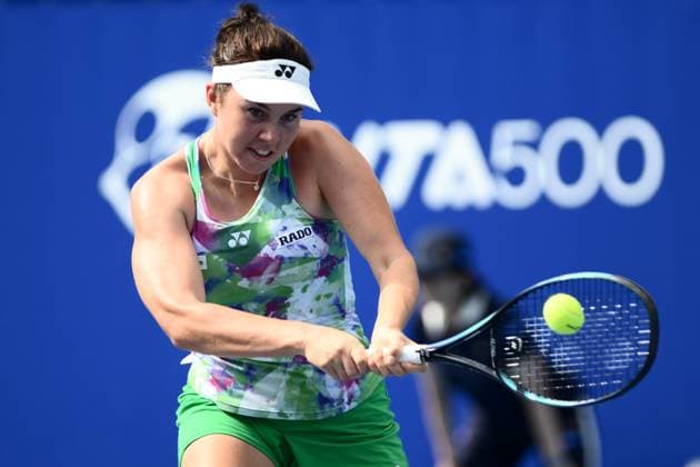 Linda Noskova (CZE), SEPTEMBER 26, 2023 - Tennis : Women s Singles Round 32 at Ariake Coliseum during TORAY Pan Pacific Open Tennis Tournament 2023, Japan. Noxthirdxpartyxsales  (230511337)
