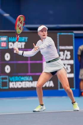 September 26, 2023, Tokyo, Japan: Harriet DART (GBR) in action against Veronika KUDERMETOVA (RUS) during their women s single match for the second day of the TORAY PAN PACIFIC OPEN TENNIS tournament 2023 at the Ariake Coliseum. The tournament is held from September 25 to October 1st. Kudermentova won 6-3, 7-6 Tokyo Japan - ZUMAm191 20230926_aap_m191_016 Copyright: xRodrigoxReyesxMarinx