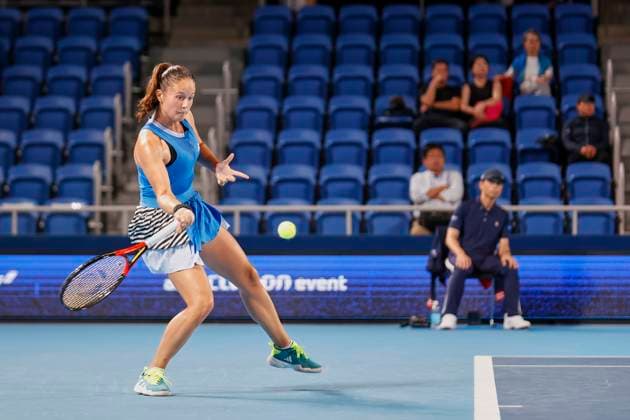 September 26, 2023, Tokyo, Japan: Daria KASATKINA (RUS) hits a return against Marta KOSTYUK (UKR) during their women s single match for the second day of the TORAY PAN PACIFIC OPEN TENNIS tournament 2023 at the Ariake Coliseum. The tournament is held from September 25 to October 1st. Tokyo Japan - ZUMAm191 20230926_aap_m191_033 Copyright: xRodrigoxReyesxMarinx
