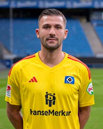 TW Daniel Heuer Fernandes HSV 25 09 23, Hamburg, Hamburger SV, HSV team photo appointment, portrait appointment, season 2023 2024 Â
