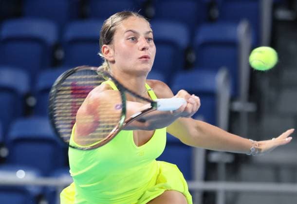 September 26, 2023, Tokyo, Japan - Marta Kostyuk of Ukraine returns the ball against Russia s Daria Kasatkina during the first round match of the Toray pan Pacific Open tennis tournament at the Ariake Colosseum in Tokyo on Tuesday, September 26, 2023. (photo by Yoshio Tsunoda AFLO) Noxthirdxpartyxsales  (0305928148st)