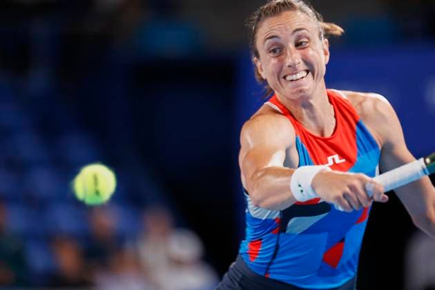 September 26, 2023, Tokyo, Japan: Petra MARTIC (CRO) hits a return against Misaki DOI (JPN) during their women s single match for the second day of the TORAY PAN PACIFIC OPEN TENNIS tournament 2023 at the Ariake Coliseum. The tournament is held from September 25 to October 1st. Doi won 7-5,6-2. Tokyo Japan - ZUMAm191 20230926_aap_m191_042 Copyright: xRodrigoxReyesxMarinx