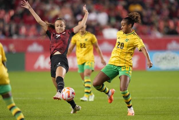 September 26, 2023, Toronto, ON, CANADA: Canada s Julia Grosso, 7, battles Jamaica s Atlanta Primus, 20, for the ball during first half CONCACAF women s championship soccer series match in Toronto on Tuesday Sept. 26, 2023. Canada News - September 26, 2023 - ZUMAc35_ 20230926_zaf_c35_123 Copyright: xNathanxDenettex