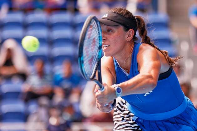 September 27, 2023, Tokyo, Japan: Jessica PEGULA (USA) hits a return against Cristina BUCSA (ESP) during their women s singles match of the Toray Pan Pacific Open Tennis Tournament 2023 at the Ariake Coliseum. The tournament is held from September 25 to October 1st. Pegula won 6-1, 6-2. Tokyo Japan - ZUMAm191 20230927_aap_m191_006 Copyright: xRodrigoxReyesxMarinx