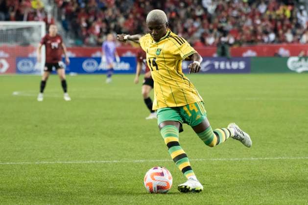 September 26, 2023, Toronto, Ontario, Canada: Deneisha Blackwood 14 in action during the CONCACAF Women s Championship 2024 Olympic qualifier between Canada and Jamaica at BMO field in Toronto. The game ended 2-1 for Canada sending it to the Paris 2024 Olympic Games, Olympische Spiele, Olympia, OS Toronto Canada - ZUMAm154 20230926_zap_m154_034 Copyright: xAngelxMarchinix