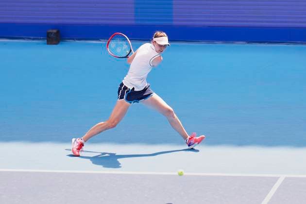 September 27, 2023, Tokyo, Japan: Cristina BUCSA (ESP) hits a return against Jessica PEGULA (USA) during their women s singles match of the Toray Pan Pacific Open Tennis Tournament 2023 at the Ariake Coliseum. The tournament is held from September 25 to October 1st. Pegula won 6-1, 6-2. Tokyo Japan - ZUMAm191 20230927_aap_m191_010 Copyright: xRodrigoxReyesxMarinx