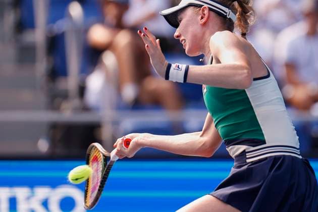 September 27, 2023, Tokyo, Japan: Ekaterina ALEXANDROVA (RUS) hits a return against Liudmila SAMSONOVA (RUS) during their women s singles match of the Toray Pan Pacific Open Tennis Tournament 2023 at the Ariake Coliseum. The tournament is held from September 25 to October 1st. Alexandrova won 6-4, 6-2. Tokyo Japan - ZUMAm191 20230927_aap_m191_011 Copyright: xRodrigoxReyesxMarinx