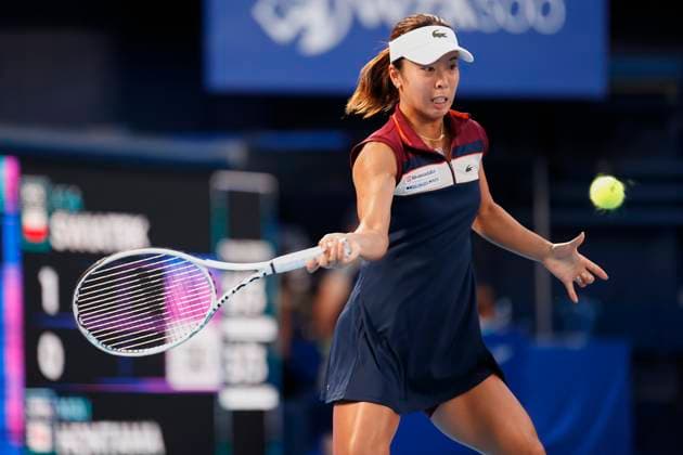 September 27, 2023, Tokyo, Japan: Mai HONTAMA (JPN) hits a return against Iga SWIATEK (POL) during their women s singles match of the Toray Pan Pacific Open Tennis Tournament 2023 at the Ariake Coliseum. The tournament is held from September 25 to October 1. Tokyo Japan - ZUMAm191 20230927_aap_m191_051 Copyright: xRodrigoxReyesxMarinx