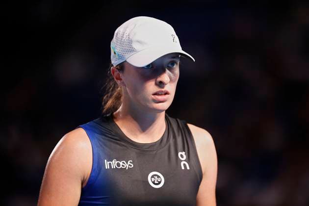 September 27, 2023, Tokyo, Japan: Iga SWIATEK (POL) in action against Mai HONTAMA (JPN) during their women s singles match of the Toray Pan Pacific Open Tennis Tournament 2023 at the Ariake Coliseum. The tournament is held from September 25 to October 1. Tokyo Japan - ZUMAm191 20230927_aap_m191_055 Copyright: xRodrigoxReyesxMarinx