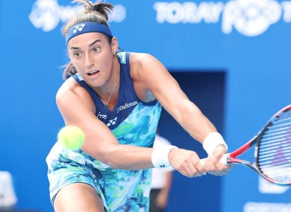 September 28, 2023, Tokyo, Japan - Caroline Garcia of France returns the ball against Anhelina Kalinina of Ukraine during the second round match of the Toray Pan Pacific Open tennis tournament at the Ariake Colosseum in Tokyo on Thursday, September 28, 2023. (photo by Yoshio Tsunoda AFLO) Noxthirdxpartyxsales  (0306194593st)