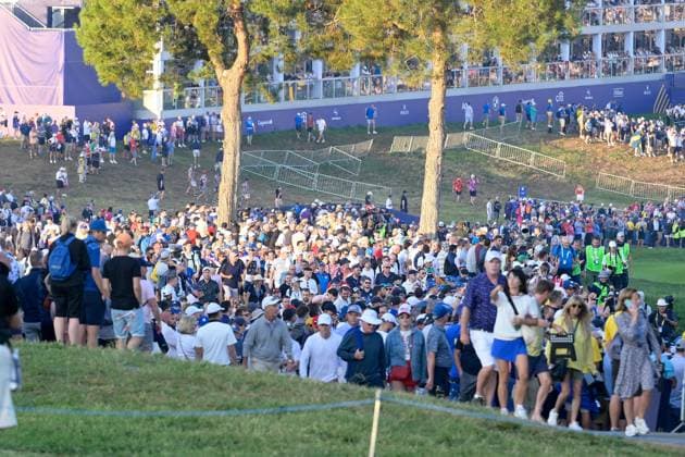 Golf match - Ryder Cup 2023 Supporters during the Ryder Cup 2023 at Marco Simone Golf & Country Club on September 29, 2023 in Rome Italy. Rome Italy  Copyright: xIPAxSport ABACAx BRIPASport20230929_366 IPAxSport ABACAx BRIPASport20230929_366