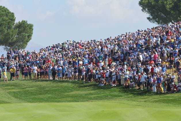 Rome, Italy 29.09.2023: Spectators follow Foursomes Session at RYDER CUP 2023 at Marco Simone Golf & Country Club di Guidonia Montecelio, Roma  Copyright: xMarcoxIacobucci IPAxSportx xipa-x xx IPA_40650524 IPA_IPA40650524