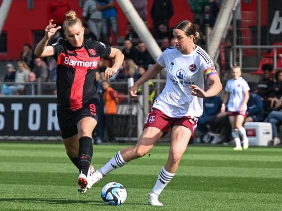 Nikola Karczewska Bayer 04 Leverkusen, 09 puts Lara Schmidt 1 FC Nuernberg, 27 under pressure Bayer 04 Leverkusen vs 1 FC Nuernberg, football, Google Pixel Womens Bundesliga, 02 matchday, season 2023 2024, 30 09 2023 DFL REGULATES PROHIBIT ANY USE OF PHOTOGRAPHS AS IMAGE SEQUENCES AND OR QUASI VIDEO Bayer 04 Leverkusen vs 1 FC Nuernberg, football, Google Pixel Womens Bundesliga, 02 Matchday, Season 2023 2024, 30 09 2023 Leverkusen Copyright: xEibner-Pressefoto ThomasxHaeslerx EP_THR