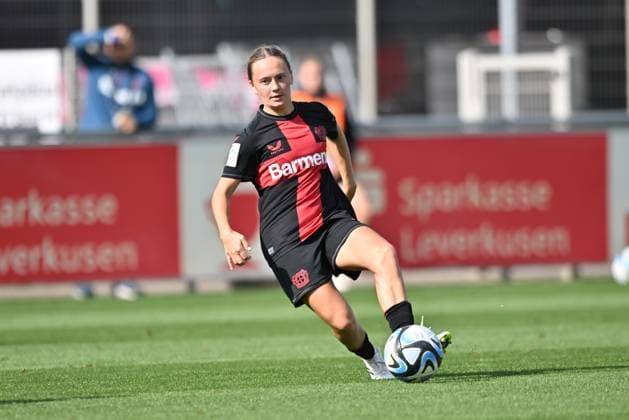 Sofie Zdebel B04, 16 plays the ball, 30 09 2023, Leverkusen Germany , football,google pixel womens Bundesliga bayer 04 Leverkusen 1 FC Nürnberg, DFB DFL REGULATES PROHIBIT ANY USE OF PHOTOGRAPHS AS IMAGE SEQUENCES AND OR QUASI VIDEO xmkx