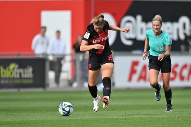 Karolina Lea Vilhjamsdottir B04, 18 goal shot, 30 09 2023, Leverkusen Germany , football,google pixel womens Bundesliga bayer 04 Leverkusen 1 FC Nürnberg, DFB DFL REGULATES PROHIBIT ANY USE OF PHOTOGRAPHS AS IMAGE SEQUENCES AND OR QUASI VIDEO xmkx