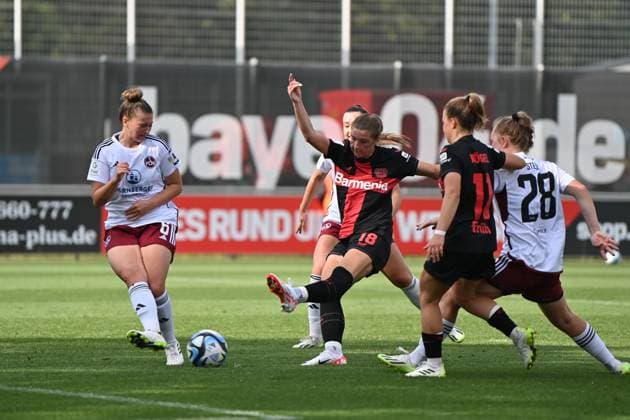 Karolina Lea Vilhjamsdottir B04, 18 goal shot, 30 09 2023, Leverkusen Germany , football,google pixel womens Bundesliga bayer 04 Leverkusen 1 FC Nürnberg, DFB DFL REGULATES PROHIBIT ANY USE OF PHOTOGRAPHS AS IMAGE SEQUENCES AND OR QUASI VIDEO xmkx