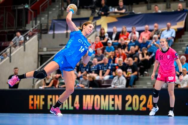Sport Themen der Woche KW39 Sport Bilder des Tages Ludwigsburg, Deutschland 30. September 2023: Handball EHF CL - 23 24 - SG BBM Bietigheim vs. Brest Bretagne Karolina Kudlacz-Gloc (Bietigheim) Ludwigsburg MHP Arena Baden-Württemberg Deutschland *** Ludwigsburg, Germany 30 September 2023 Handball EHF CL 23 24 SG BBM Bietigheim vs Brest Brittany Karolina Kudlacz Gloc Bietigheim Ludwigsburg MHP Arena Baden Württemberg Germany