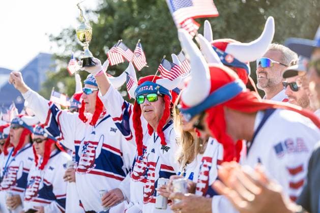 230930 Fans of Team USA watch a foursome match during day 2 of the Ryder Cup on September 30, 2023 in Rome Photo Mathias Bergeld BILDBYRAN kod MB MB0737 golf ryder cup day 2 bbeng foursome publik  Copyright: MATHIASxBERGELD BB230930MB056