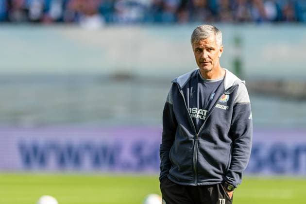 Rostock, Germany 30 September 2023 2 BL 2023 2024 FC Hansa Rostock vs Eintracht Braunschweig In picture Coach Jens Härtel Haertel Eintracht Braunschweig DFL regulations prohibit any use of photographs as image sequences and or quasi video Copyright: xFotostandx xVoelkerx