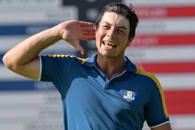 October 1, 2023, Rome: Europe teams golfer Norwegian Viktor Hovland celebrates during the Single matches on the last day of the 2023 Ryder Cup golf tournament at Marco Simone Golf Club in Guidonia, near Rome, Italy, 1st October 2023. The 44th Ryder Cup matches between the US and Europe will be held in Italy from 29 September to 01 October 2023. ANSA ETTORE FERRARI 2023 Ryder Cup golf tournament - Single matches  - ZUMAa110 20231001_zaf_a110_041 Copyright: xEttrorexFerrarix