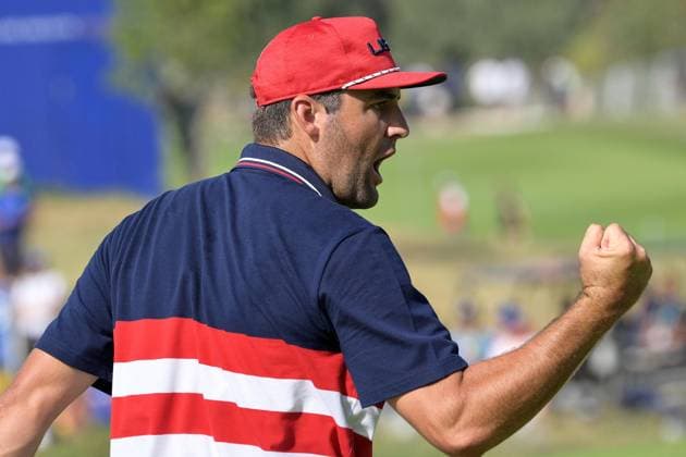 October 1, 2023, Rome: US teams golfer Scottie Scheffler celebrates during the Single matches on the last day of the 2023 Ryder Cup golf tournament at Marco Simone Golf Club in Guidonia, near Rome, Italy, 1st October 2023. The 44th Ryder Cup matches between the US and Europe will be held in Italy from 29 September to 01 October 2023. ANSA ETTORE FERRARI 2023 Ryder Cup golf tournament - Single matches  - ZUMAa110 20231001_zaf_a110_051 Copyright: xEttorexFerrarix