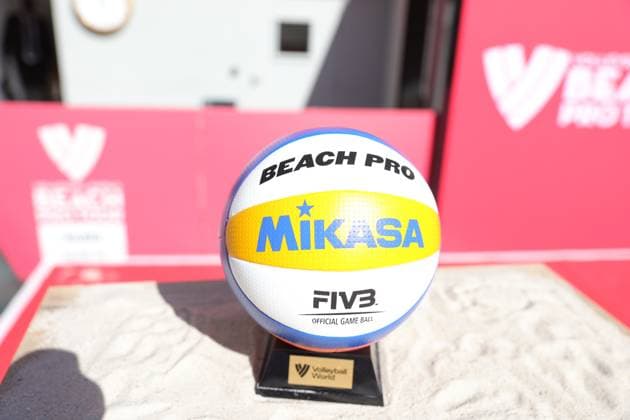Beachvolleyball, Beach Pro Tour in Paris Ballon Mikasa Volley Beach Pro Tour Beach volleyball, Beachvolleyball : Paris Beach Pro Tour Elite 16 - 01 10 2023 KevinDomas Panoramic 