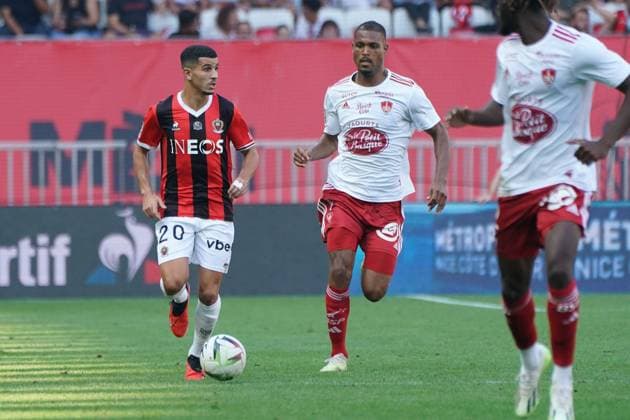 Youcef Atal (OGC Nice) FOOTBALL : OGC Nice vs Brest - Ligue 1 Uber Eats - Nice - 01 10 2023 NorbertScanella Panoramic 