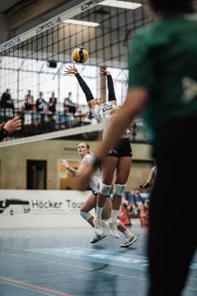 Volleyball Women Season 2023 2024 2 Bundesliga Women Pro powered by SnowTrex ETV Hamburg vs Schwarz Weiß Erfurt 01 10 2023 Antonia Greskamp 9, Schwarz Weiß Erfurt at Zuspiel Hamburg Sporthalle Hoheluft Hamburg Germany