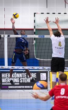 Volleyball, Season 2023 2024, 2 Bundesliga Nord, 01 10 2023, 04 Matchday, Men, TuB Bocholt blue vs VCO Berlin white v l Rudy Schneider TuB Bocholt , Florian Forschner VCO Berlin , Bocholt Euregiohalle Nordrhein Westfalen Germany 231001_vb_tub-bocholt_vco-berlin_22398