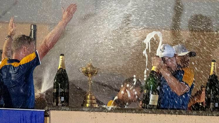 ROM 2023 10 01 Day 3 Singles Matches Europe beat USA in the Ryder Cup and celebrates with champagne, tv captain Luke Donald Photo Christer Höglund TT code 40750 Rome Italy GOLF x40750x  Copyright: xChristerxHöglund TTx RYDER CUP 2023