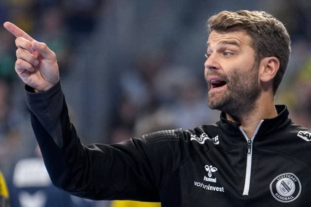 Michael Schweikardt coach, head coach, TVB , gives instructions, gestures, gesturing with arms, single image, single photo, action, action, 01 10 2023, Mannheim Germany , Handball, Bundesliga, Rhein Neckar Löwen TVB Stuttgart xozx