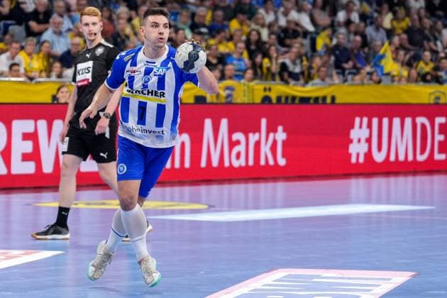 Egon Hanusz TVB, 7 , on the ball, cutout, full body, single image, single photo, action, action, 01 10 2023, Mannheim Germany , Handball, Bundesliga, Rhein Neckar Löwen TVB Stuttgart xozx