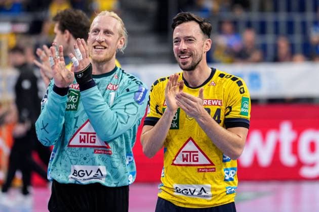 f l Mikael Alf Appelgren goalkeeper, RNL, 1 , Patrick Groetzki RNL, 24 , player of Rhein Neckar Löwen, cheering after the final whistle, joy about the victory, winner, winner, cheers, cheerful, optimistic, highlight, action, action, 01 10 2023, Mannheim Germany , Handball, Bundesliga, Rhein Neckar Löwen TVB Stuttgart xozx