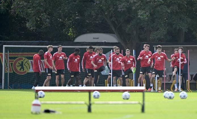 Football, men, season 2023 2024, Champions League, training of 1 FC Union Berlin at the stadium An der Alten Försterei, from right Brenden Aaronson 1 FC Union Berlin , Diogo Leite 1 FC Union Berlin , Janik Haberer 1 FC Union Berlin , 02 10 2023, Copyright: xMatthiasxKochx
