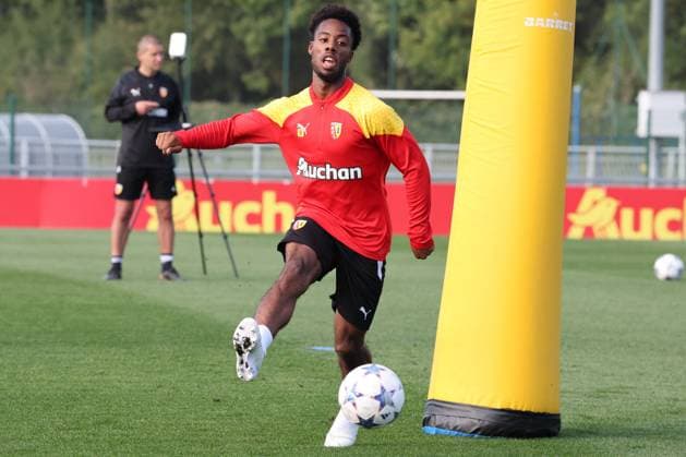 Franck HAISE (entraineur RC Lens) lors de l entrainement d avant-match de Ligue des Champions entre le RC Lens et Arsenal, le 2 octobre 2023 FOOTBALL : RC LENS vs ARSENAL - LIGUE DES CHAMPIONS - ENTRAINEMENT LENS AVANT-MATCH - 02 10 2023 LaurentSanson Panoramic 