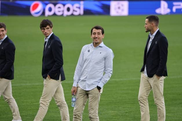 SOCCER - UEFA CL, RBS vs Sociedad SALZBURG,AUSTRIA,02.OCT.23 - SOCCER - UEFA Champions League, group stage, Red Bull Salzburg vs Real Sociedad, preview, pitch inspection Sociedad. Image shows players of Sociedad.  GEPAxpictures xMathiasxMandl