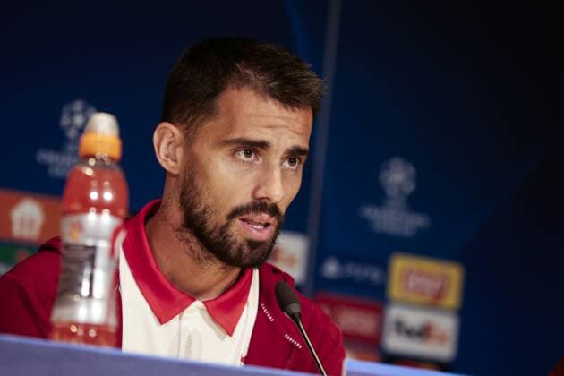 EINDHOVEN - Suso of Sevilla FC during the press conference, PK, Pressekonferenz of Sevilla FC in the run-up to the Champions League match against PSV at the Phillips Stadium on October 2, 2023 in Eindhoven, the Netherlands. ANP JEROEN PUTMANS UEFA Champions League MD-1 2023 2024 xVIxANPxSportx xxANPxIVx 480042543 originalFilename: 480042543.jpg