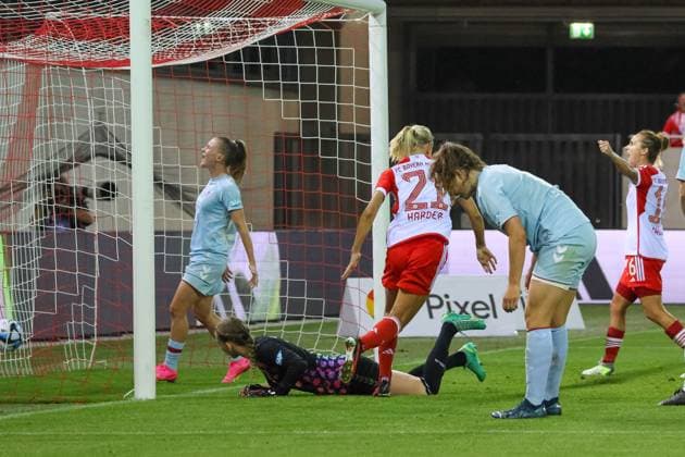 Goal to 1 0 by Pernille Harder FC Bayern Muenchen, 21 FC Bayern Muenchen vs 1 FC Koeln, Football Google Pixel Womens Bundesliga, 2 Matchday, Season 23 24, 02 10 2023 DFL REGULATES PROHIBIT ANY USE OF PHOTOGRAPHS AS IMAGE SEQUENCES FC Bayern Muenchen vs 1 FC Koeln, Football Google Pixel Womens Bundesliga, 2 Matchday, Season 23 24, 02 10 2023 Muenchen Copyright: xEibner-Pressefoto JennixMaulx EP_JML