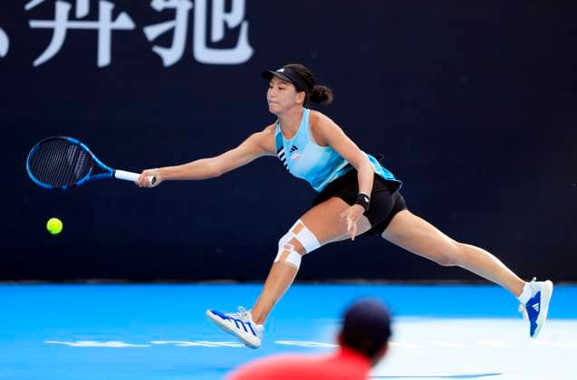 (231003) -- BEIJING, Oct. 3, 2023 -- China s Wang Xinyu hits a return to Russia s Daria Kasatkina during the women s singles second round match at 2023 China Open tennis tournament in Beijing, capital of China, Oct. 3, 2023. ) (SP)CHINA-BEIJING-TENNIS-CHINA OPEN-WOMEN S SINGLES-2ND ROUND (CN) LuoxYuan 