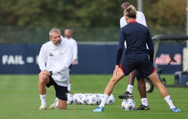 RB Leipzig training Champions League Leipzig, 03 10 2023, RB training center, UEFA Champions League , RB Leipzig final training the day before RBL v Manchester City , Pictured v l coach Marco Rose and Kevin Kampl both RB Leipzig , Picture Point