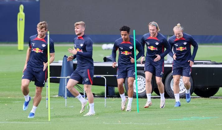RB Leipzig Training Champions League Leipzig, 03 10 2023, RB Training Center, UEFA Champions League , RB Leipzig final training on the eve of RBL v Manchester City , Pictured from l Christopher Lenz, Timo Werner, Fabio Carvalho, Emil Forsberg and Xaver Schlager all RB Leipzig , Picture Point