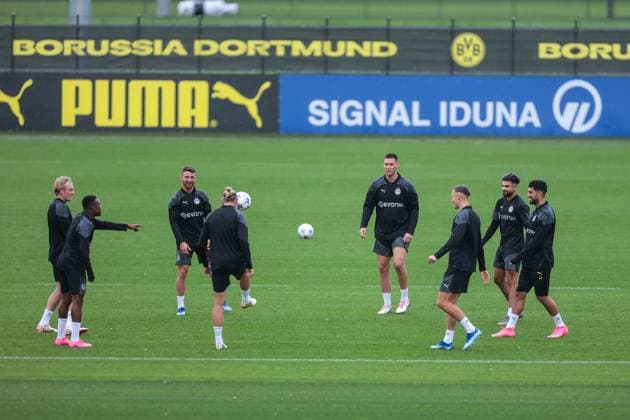 03 10 2023, Football, 2023 2024 season, 1 Bundesliga, Training Borussia Dortmund, v l Julian Brandt Borussia Dortmund , Youssoufa Moukoko Borussia Dortmund , do , Marius Wolf Borussia Dortmund , Niklas Süle Borussia Dortmund , Nico Schlotterbeck Borussia Dortmund , Antonios Papadopoulos Borussia Dortmund , Emre Can Borussia Dortmund , Dortmund Training Ground BVB NRW Germany xRHR PHOTO DEx Copyright: DennisxEwert RHR-FOTOx RHR-FOTO DE
