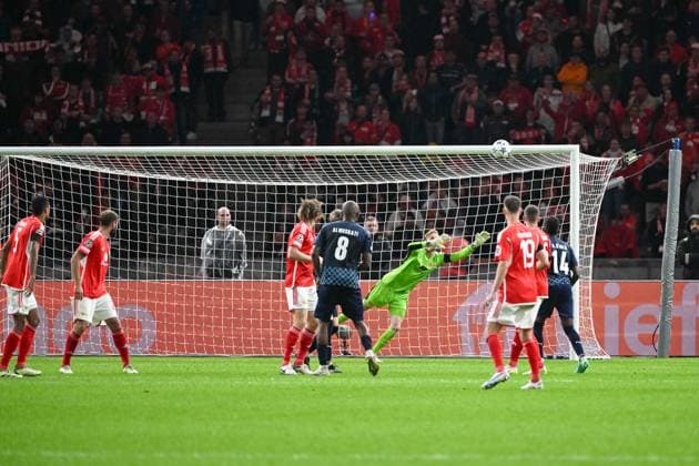 Football, Men, 2023 2024 season, UEFA Champions League Group C, Matchday 2 , 1 FC Union Berlin Sporting Braga, v l Bruma Sporting Braga scores the goal to 2 2, 03 10 2023, Copyright: xMatthiasxKochx