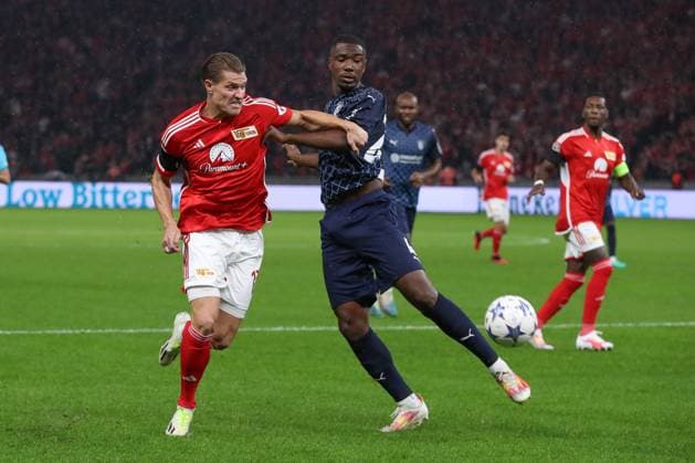03 10 2023, xtgx, football, UEFA Champions League, 1 FC Union Berlin Sporting Braga emspor, v l Kevin Behrens Union Berlin, 17 , Sikou Niakate Braga, 4 duel, duel, fight, tackle DFL DFB REGULATES PROHIBIT ANY USE OF PHOTOGRAPHS as IMAGE SEQUENCES and or QUASI VIDEO Olympiastadion