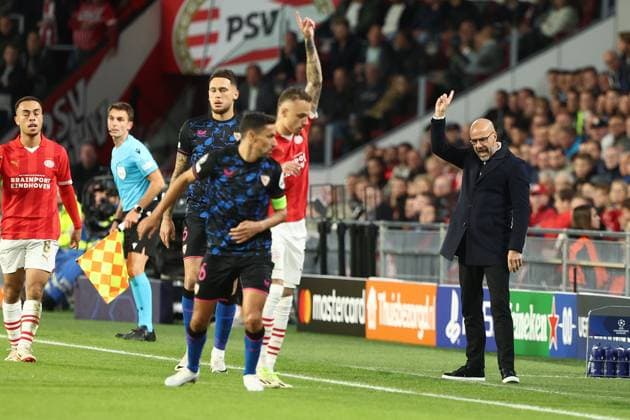 EINDHOVEN, 03-10-2023, Philips Stadium, UEFA Champions League season 2023 2024 match between PSV and Sevilla. PSV coach trainer Peter Bosz PSV - Sevilla  x22612472x Copyright: